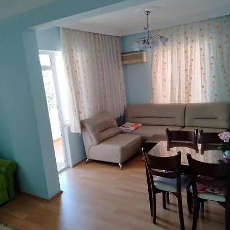Apartment Квартира У Моря В Простом Доме *